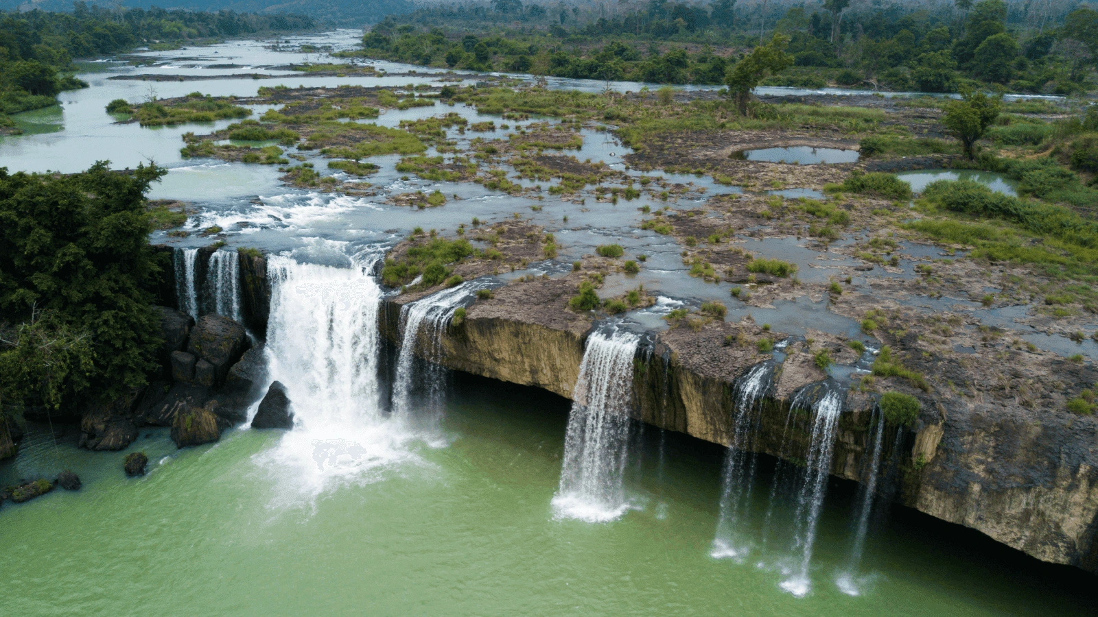 Vinh (VII) to Buôn Ma Thuột (BMV)