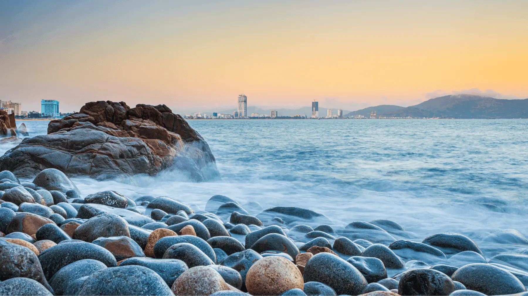 Tp. Hồ Chí Minh (SGN) to Quy Nhơn (UIH)