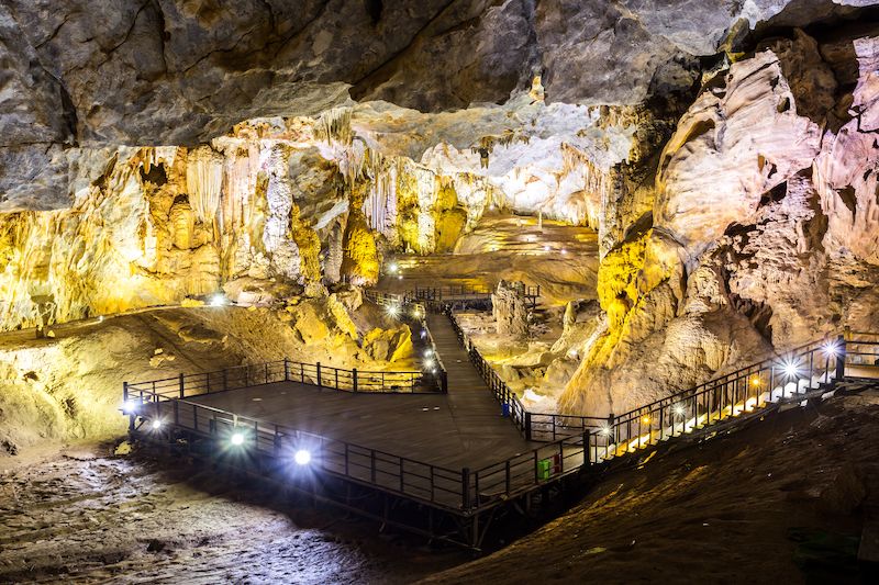 Động Thiên Đường Paradise Cave