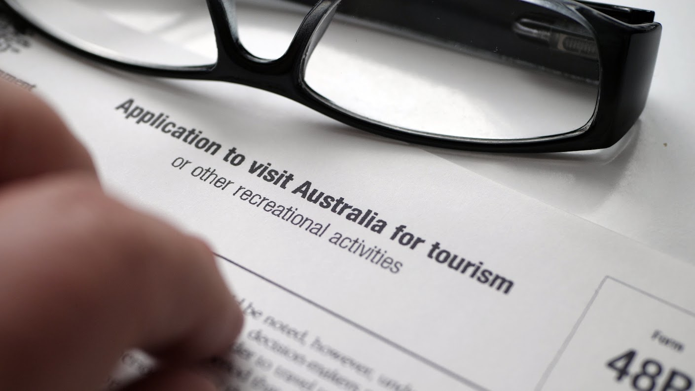 Hướng dẫn xin Visa Úc tự túc 2026 nhanh chóng để kịp săn vé Vivid Sydney