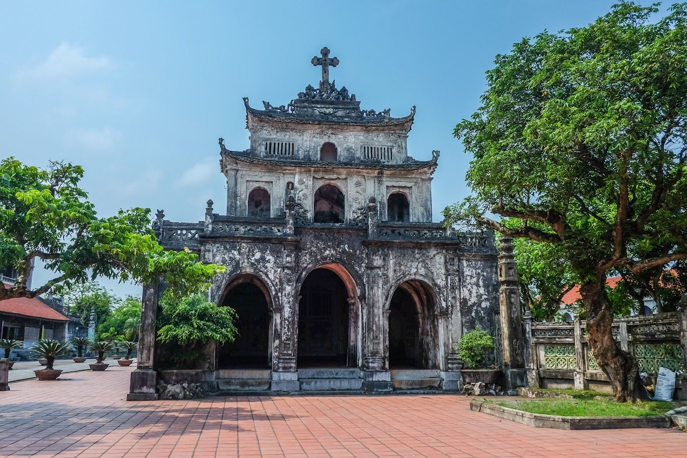 Phat Diem Stone Church