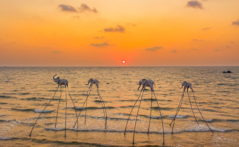 Sunset Sanato Beach Club