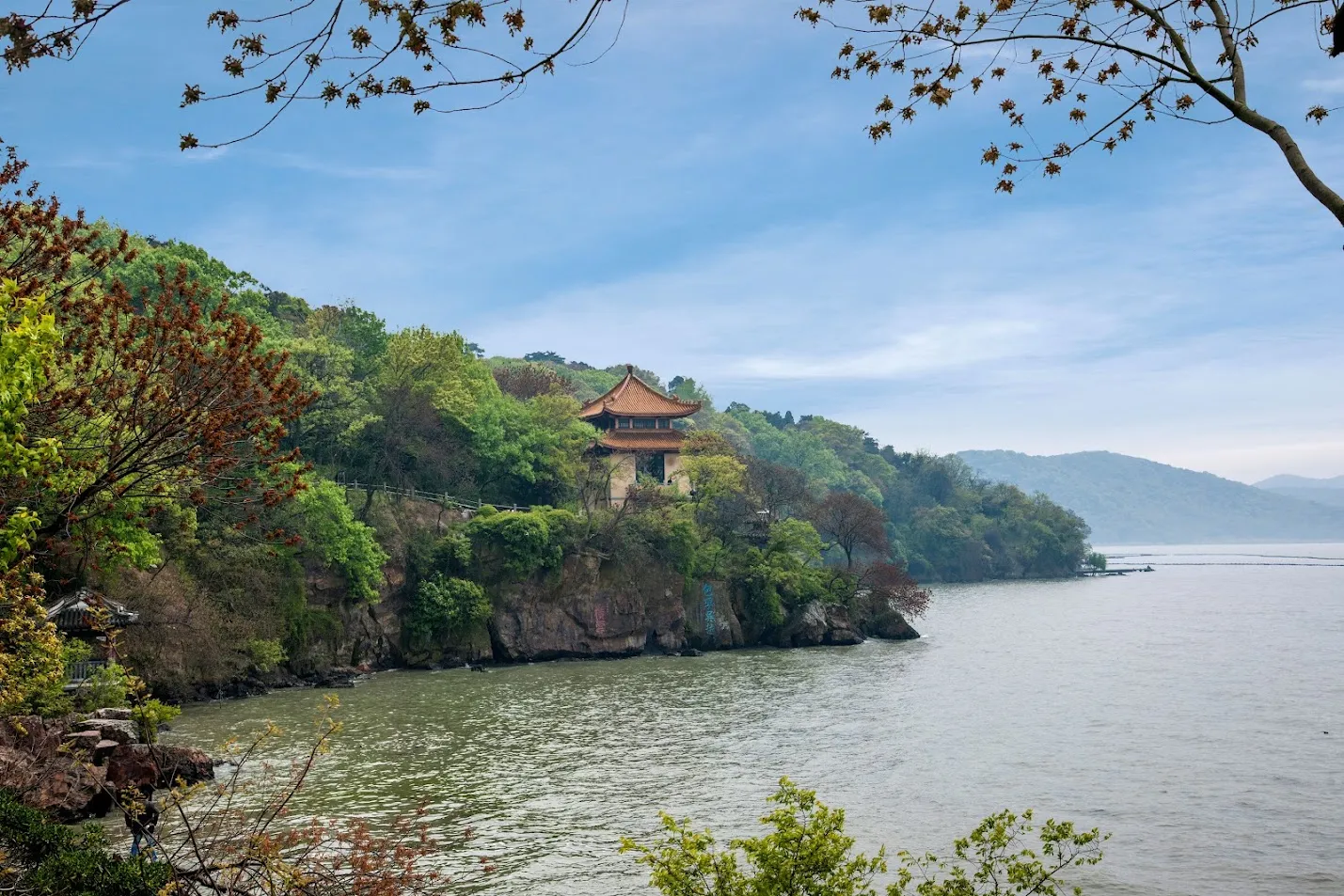 Tai Hu Yuantouzhu Scenic Spot