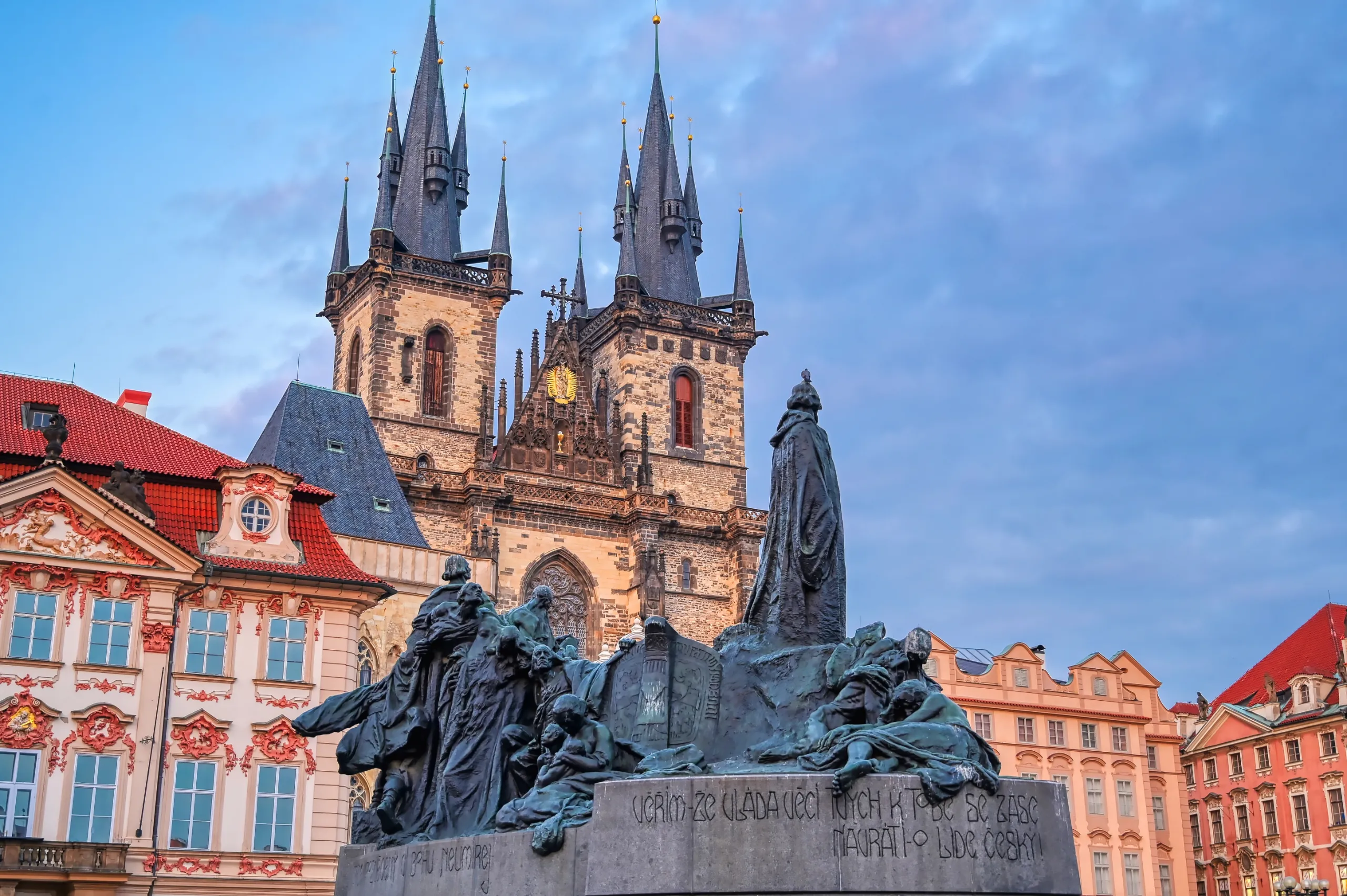 Phố cổ Prague: Thiên đường check-in không thể bỏ lỡ ở Cộng hoà Séc